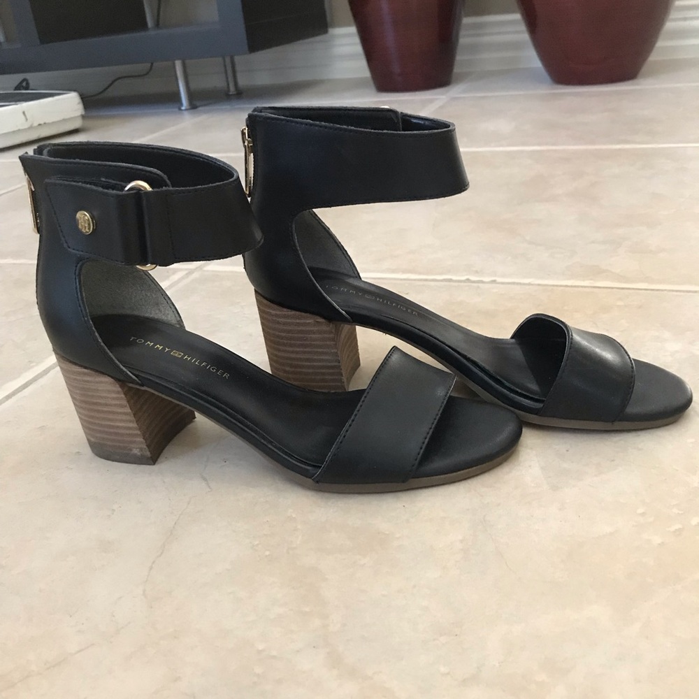 Used blocked heels